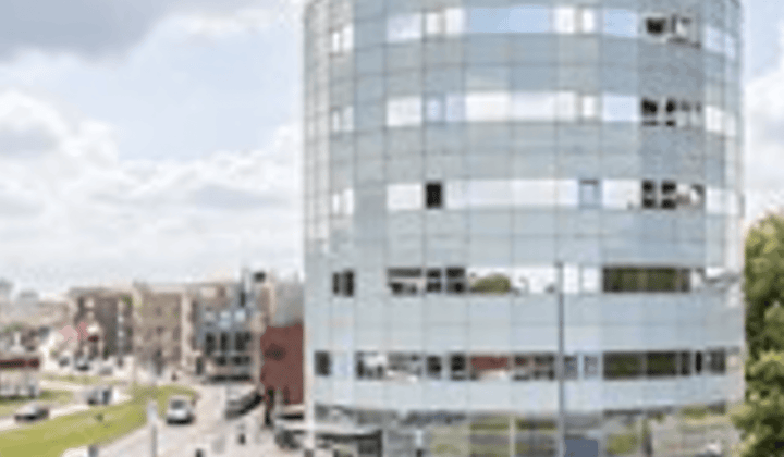 Kantoor · 369 m² · €3400,-