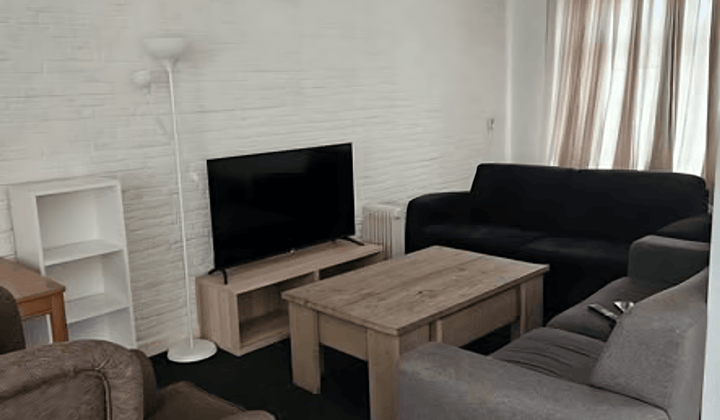 Huis · €1150,-