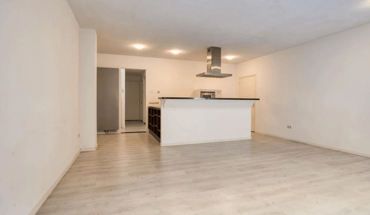 Kantoor | 84m² | €1275,-