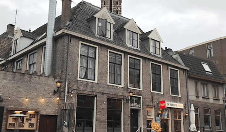 Gestoffeerde kamer inclusief prijs en gedeelde voorzieningen