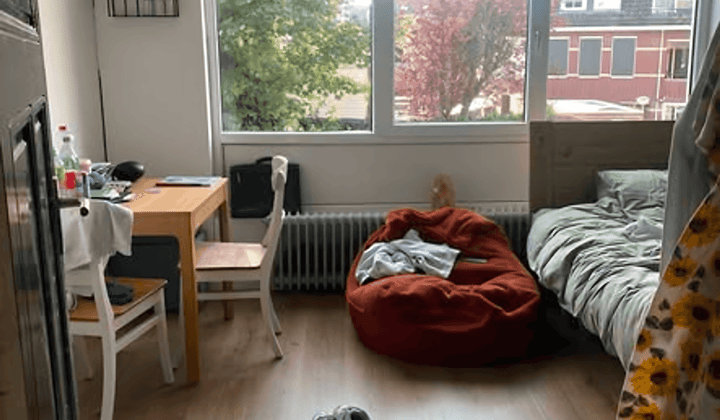 Kamer 14m² met wasmachine in gedeeld huis