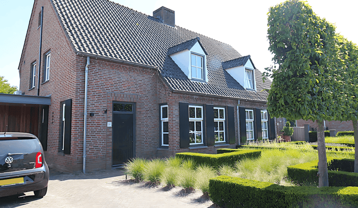 Huis · 202 m² · €2600,-