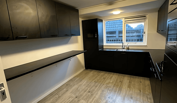 Kamer · 15 m² · €525,-