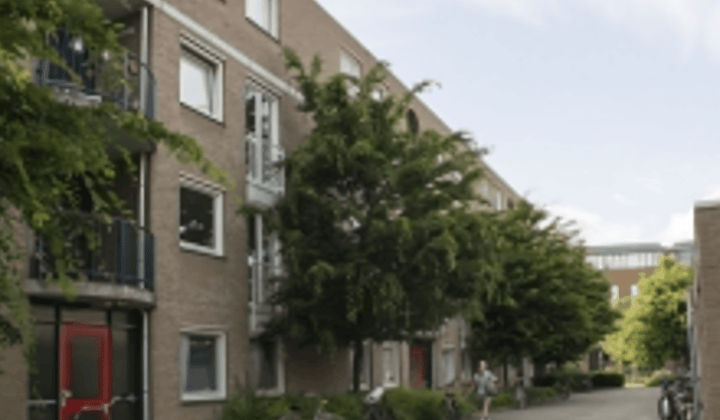 Studentenkamer met gedeelde voorzieningen en registratie mogelijk