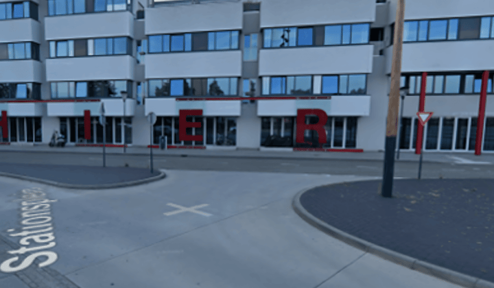 Studio met balkon en eigen berging