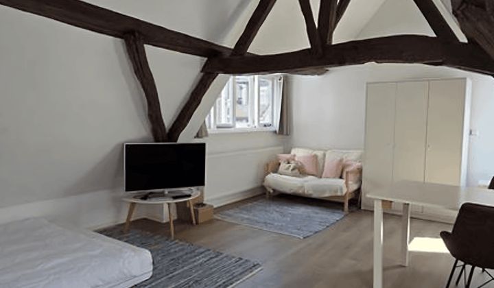 Studio · 41 m² · €800,-