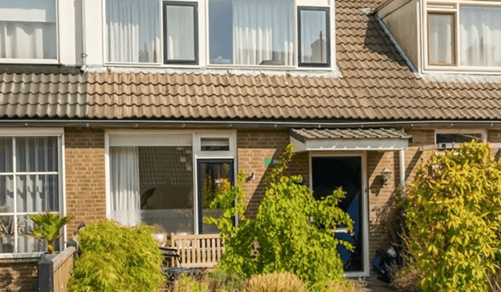 Huis · 113 m² · €2100,-