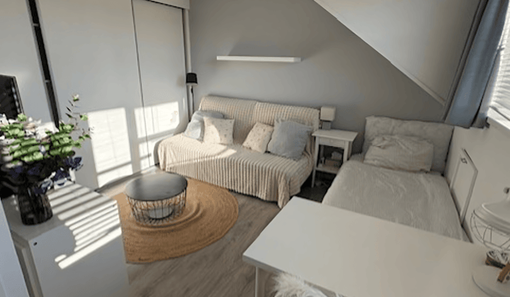 Kamer · 14 m² · €700,-
