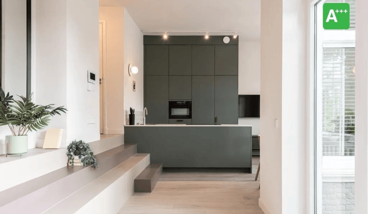 Appartement · 45 m² · €2350,-