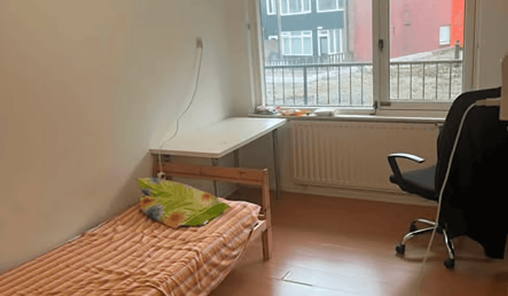 Kamer · €500,-