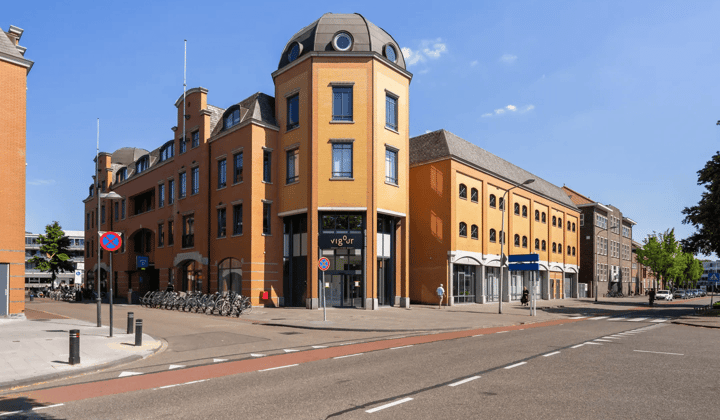 Appartement · 76 m² · €1225,-