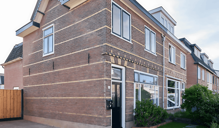 Huis · 125 m² · €3200,-