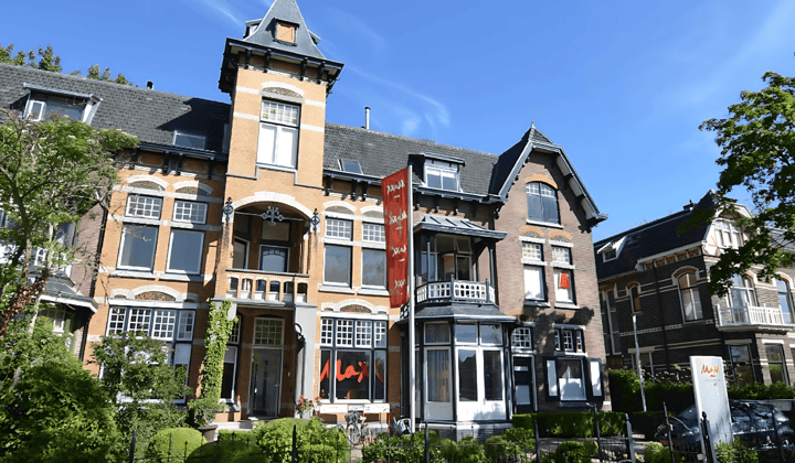 Studio · 46 m² · €950,-