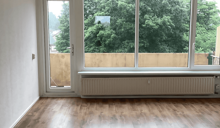 Appartement · 85 m² · €205,-