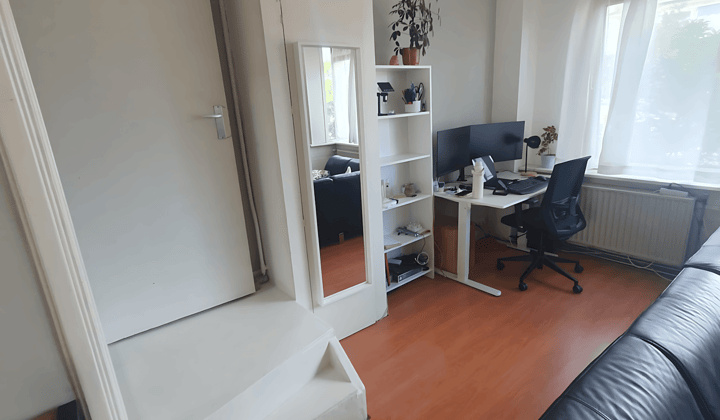 Appartement · 80 m² · €1050,-