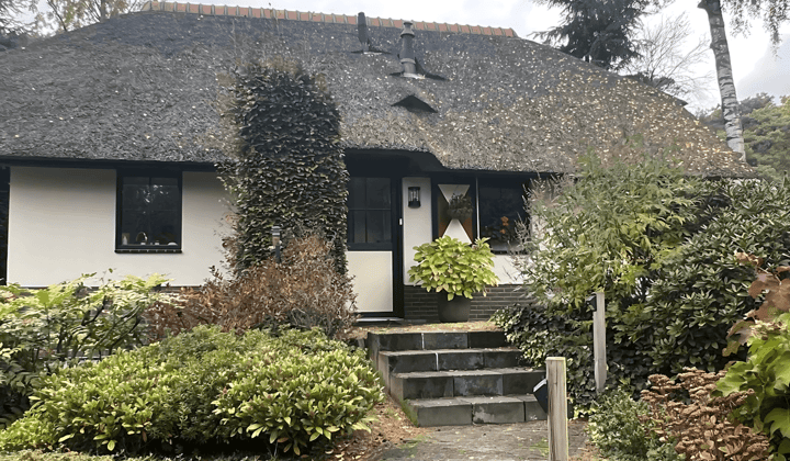 Huis · 164 m² · €2000,-