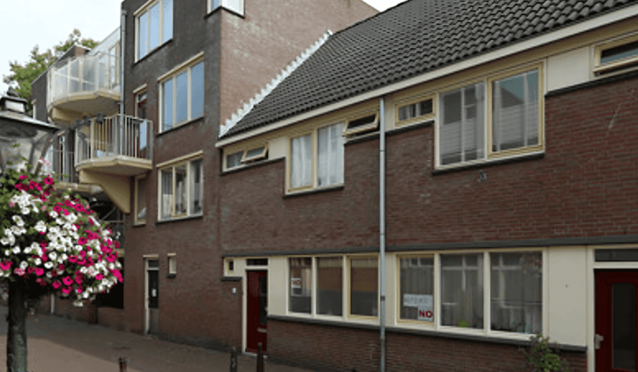 Huis · 149 m² · €1228,-