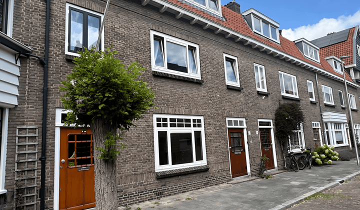 Huis · 168 m² · €3995,-