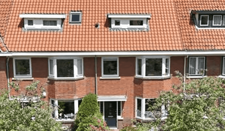 Huis · 210 m² · €4350,-