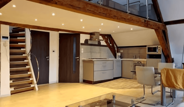 Appartement · 80 m² · €2350,-