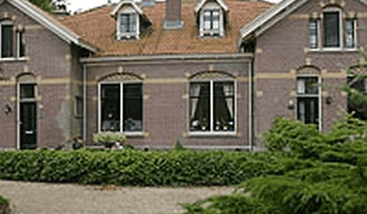 Huis · 94 m² · €887,-