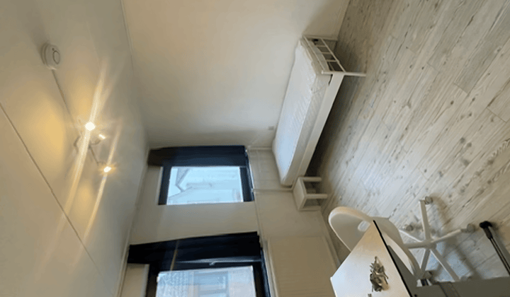 Kamer · 12 m² · €615,-