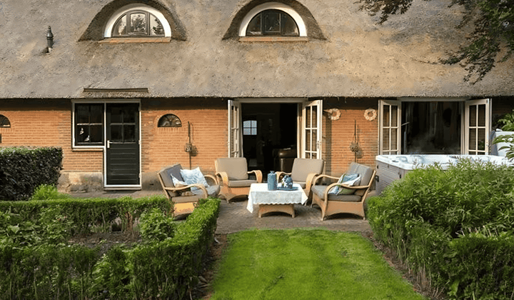 Huis · 200 m² · €2575,-