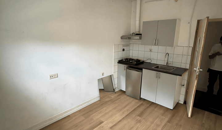 Kamer · 10 m² · €500,-