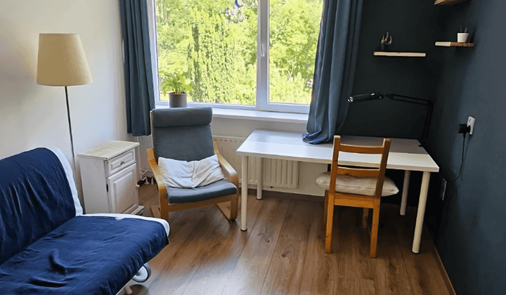 Kamer · 13 m² · €1200,-