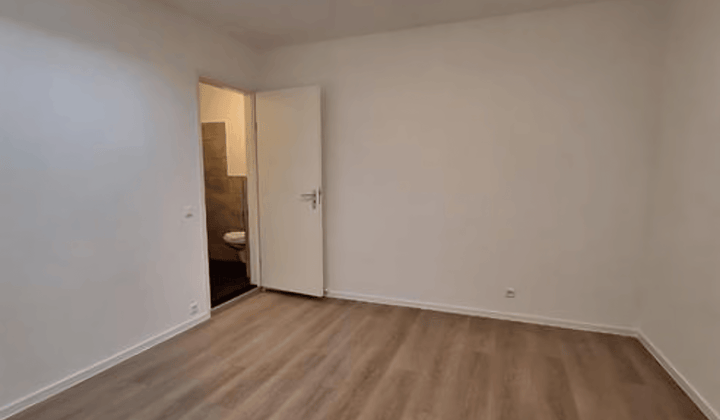 Studio · 17 m² · €600,-