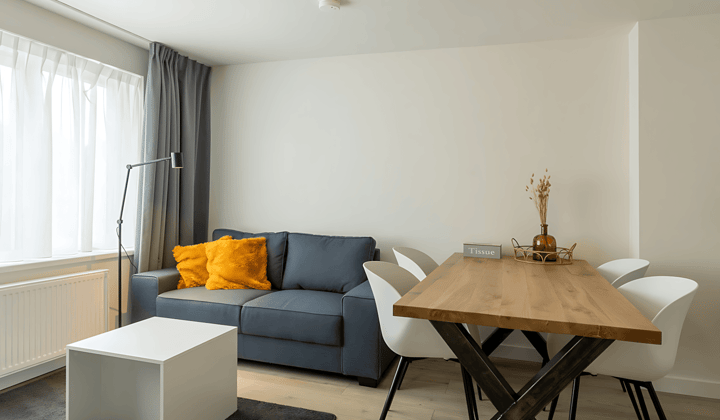 Studio · 35 m² · €900,-