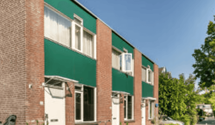 Huis · 106 m² · €1445,-
