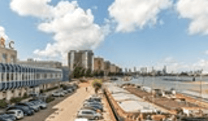 Kantoor · 400 m² · €4500,-