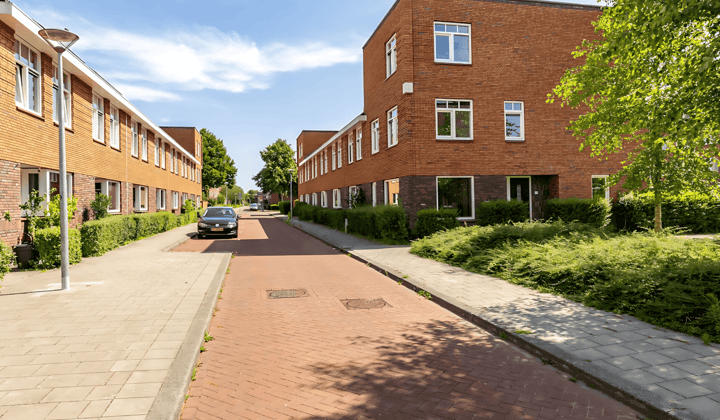 Huis · 163 m² · €2395,-
