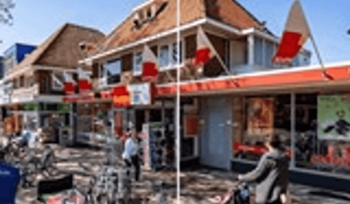 Bedrijfsruimte · 224 m² · €2950,-