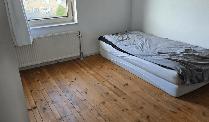 Kamer · 12 m² · €850,-