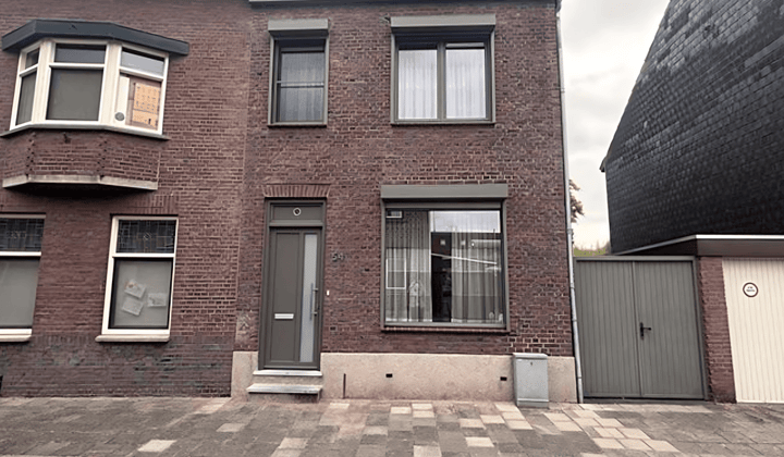 Huis · 135 m² · €1995,-