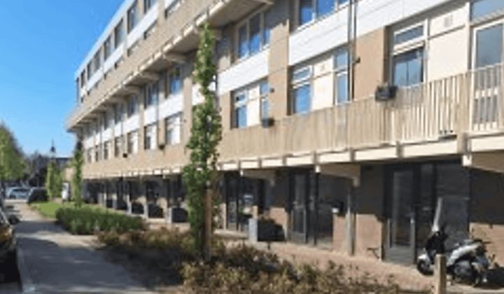 Bedrijfsruimte · 22 m² · €347,-