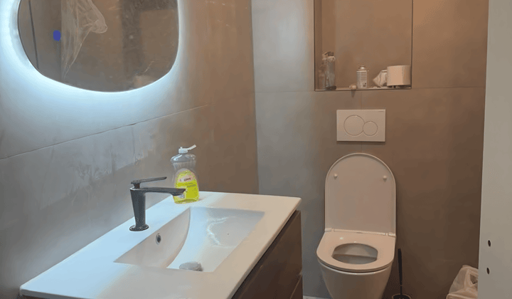 Kamer · 108 m² · €700,-