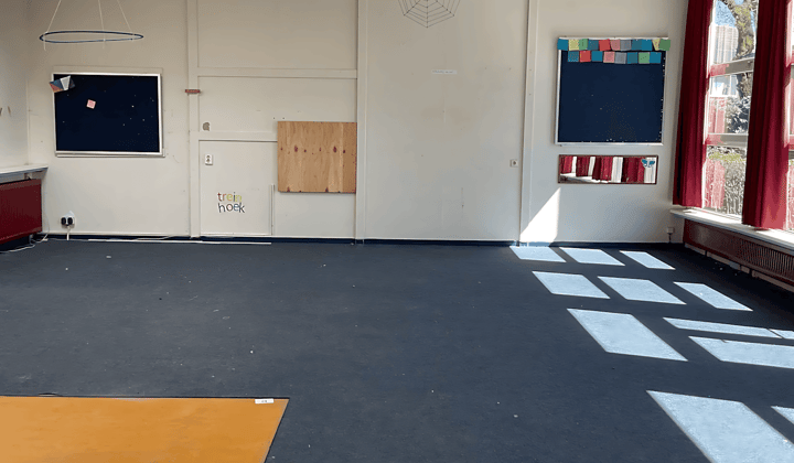 Bedrijfsruimte · 50 m² · €255,-