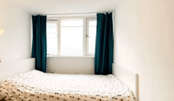 Kamer · 8 m² · €700,-