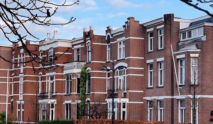 Huis · 275 m² · €4975,-