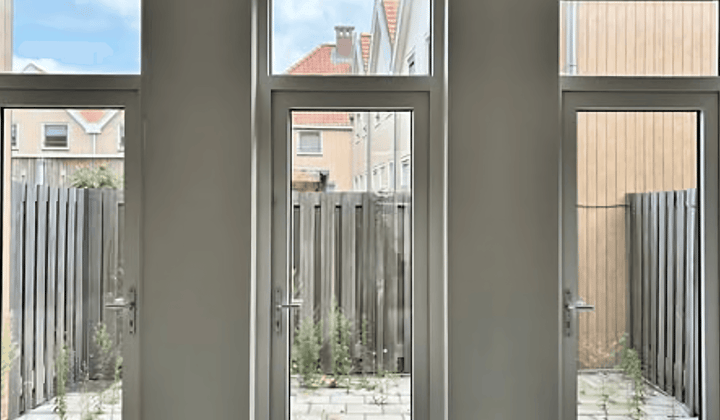 Huis · €935,-
