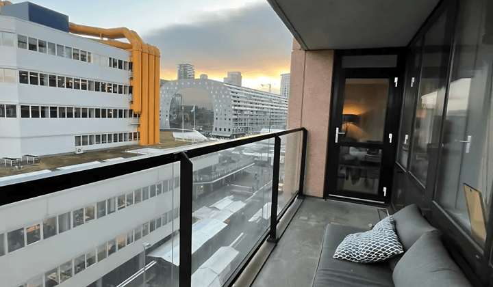 Kamer · 81 m² · €1650,-