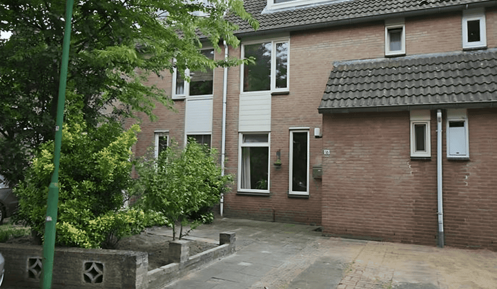 Huis · 110 m² · €1595,-