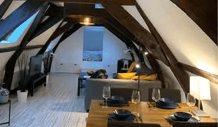 Studio · €1080,-