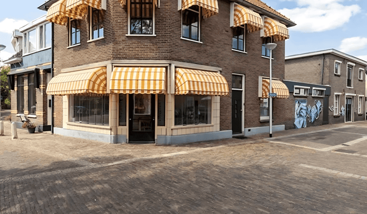 Kamer · 52 m² · €1200,-