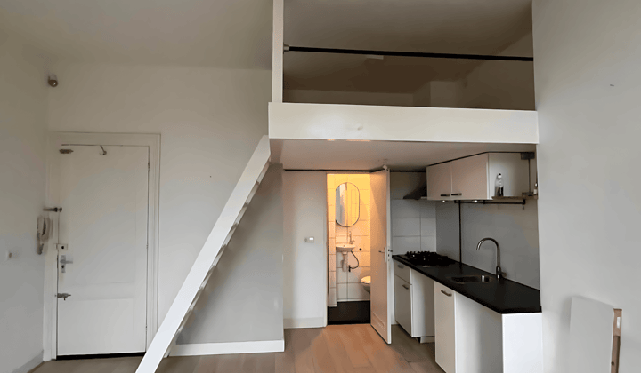 Studio · 30 m² · €1000,-