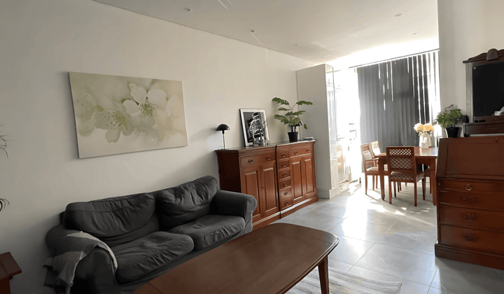 Kamer · 86 m² · €1095,-