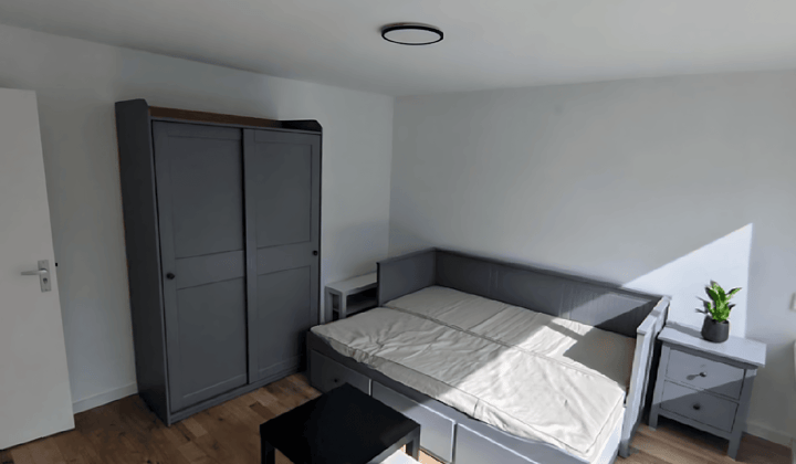Kamer · 16 m² · €1250,-